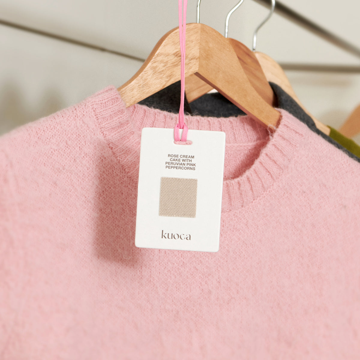 Rose Cream Cake Fragrance Tag